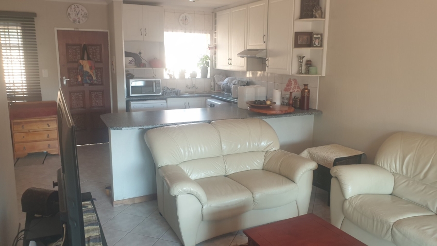 2 Bedroom Property for Sale in Rooihuiskraal North Gauteng