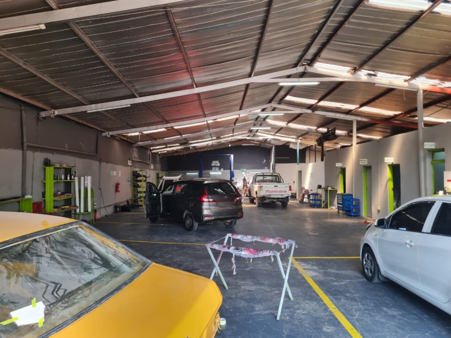 Commercial Property for Sale in Lenasia Ext 11 Gauteng