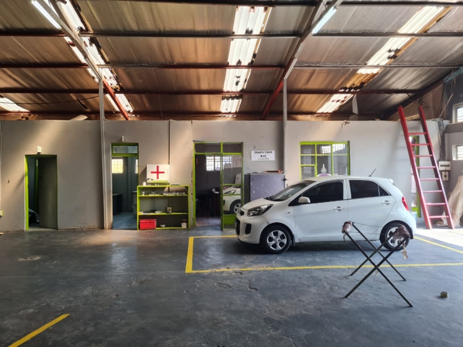 Commercial Property for Sale in Lenasia Ext 11 Gauteng