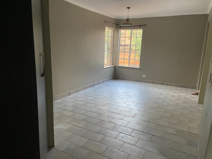 3 Bedroom Property for Sale in Zwartkop Gauteng