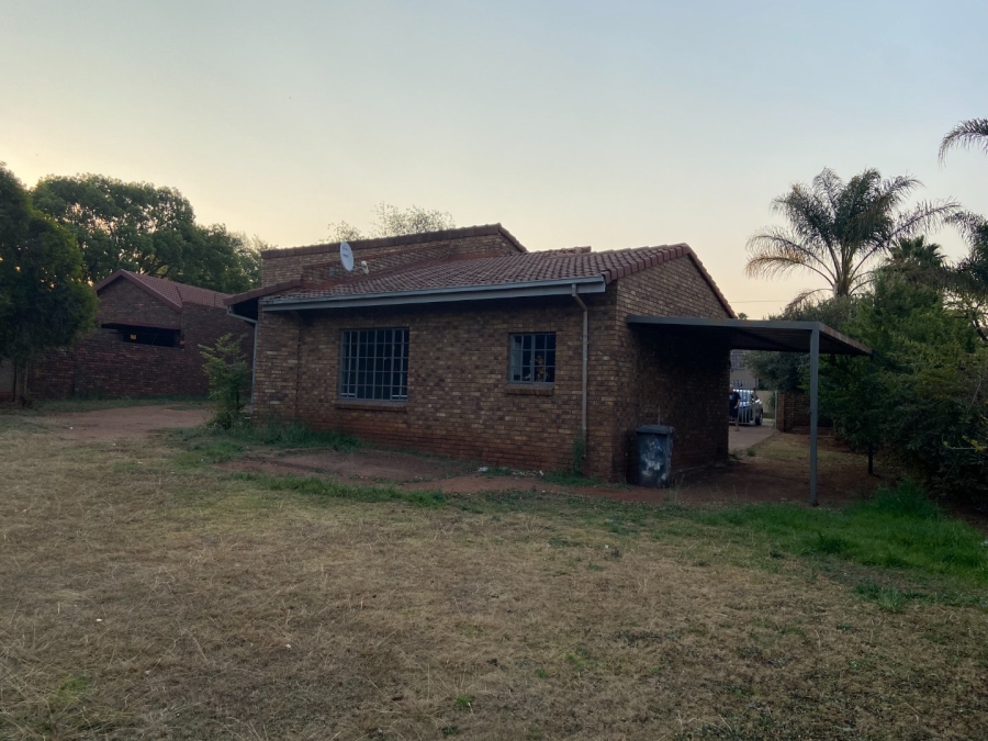 3 Bedroom Property for Sale in Zwartkop Gauteng