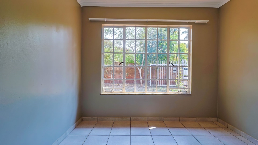 3 Bedroom Property for Sale in Zwartkop Gauteng