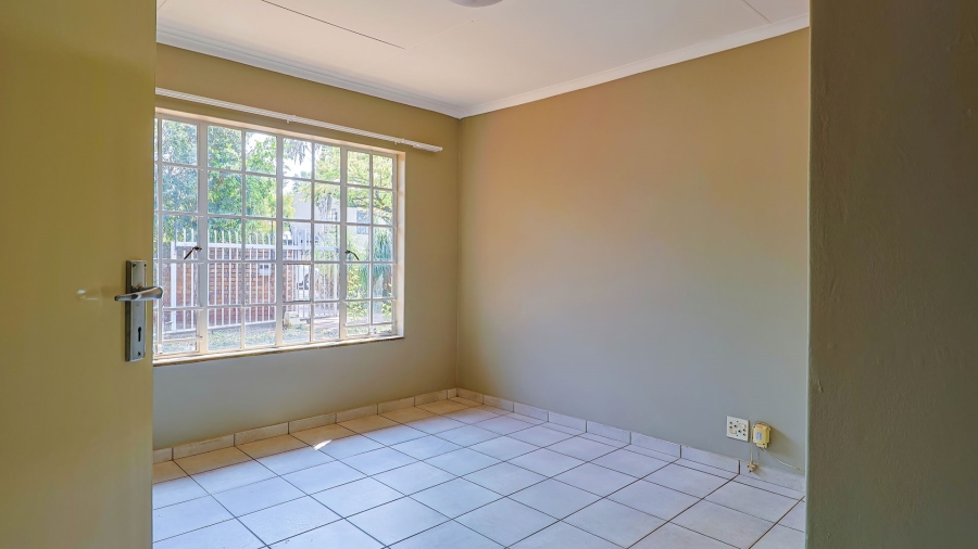 3 Bedroom Property for Sale in Zwartkop Gauteng