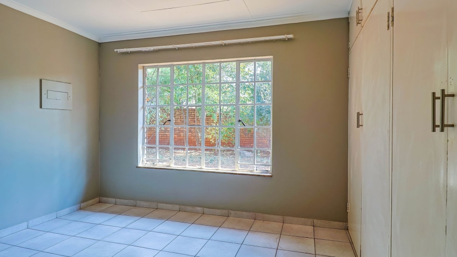 3 Bedroom Property for Sale in Zwartkop Gauteng