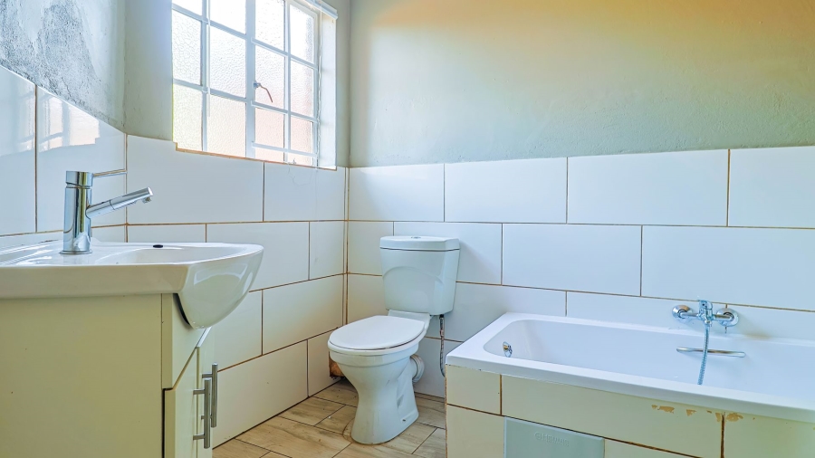 3 Bedroom Property for Sale in Zwartkop Gauteng