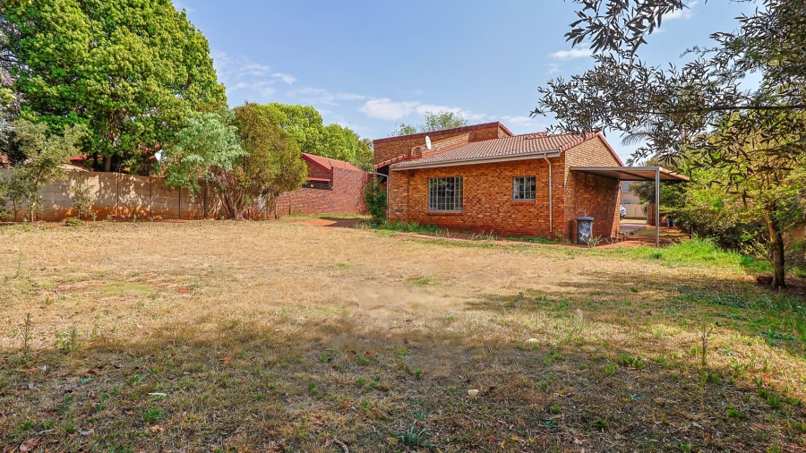 3 Bedroom Property for Sale in Zwartkop Gauteng
