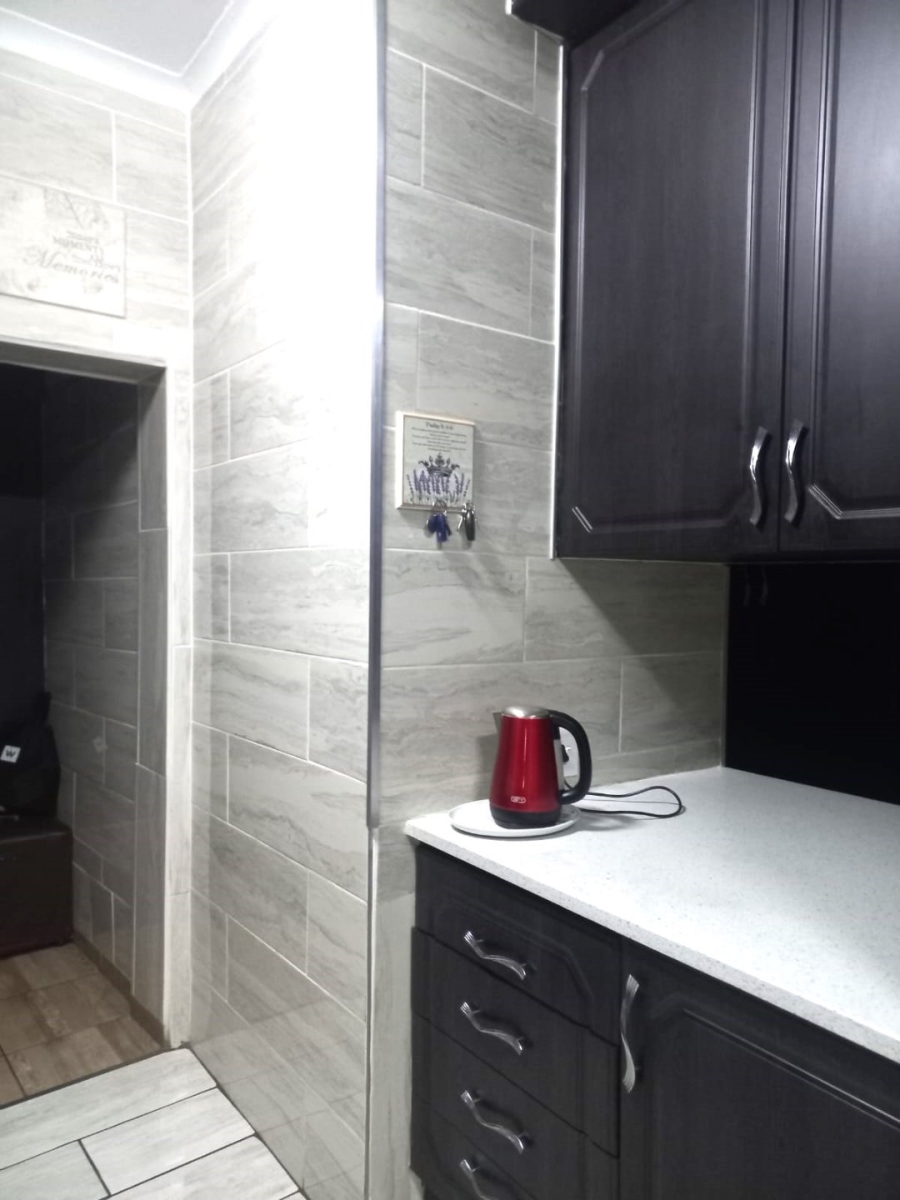3 Bedroom Property for Sale in Vorna Valley Gauteng