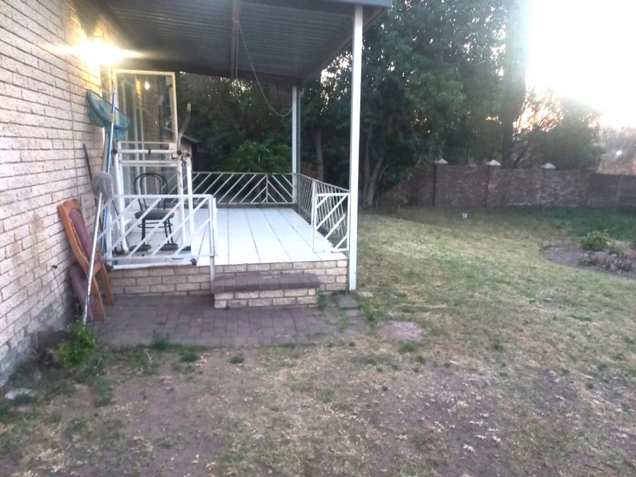 3 Bedroom Property for Sale in Vorna Valley Gauteng