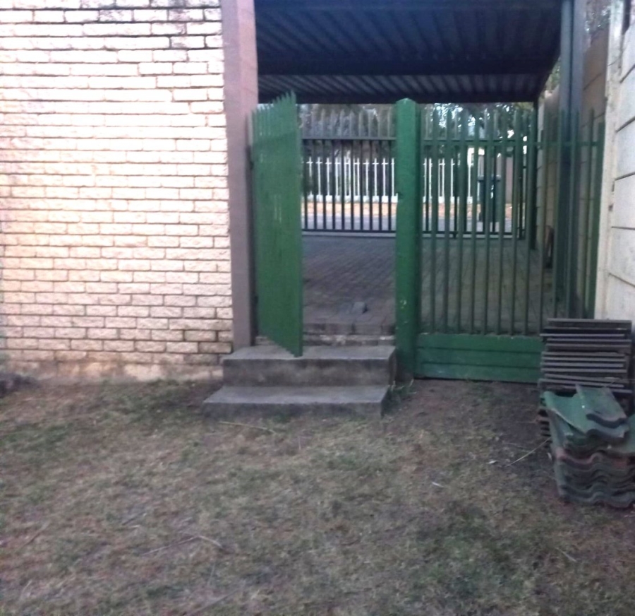 3 Bedroom Property for Sale in Vorna Valley Gauteng