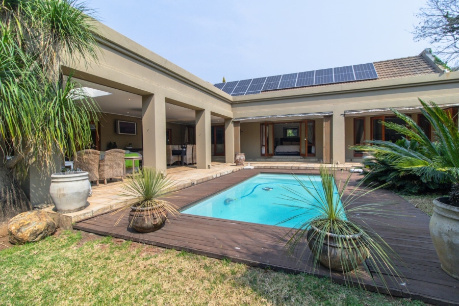 5 Bedroom Property for Sale in Glenvista Gauteng