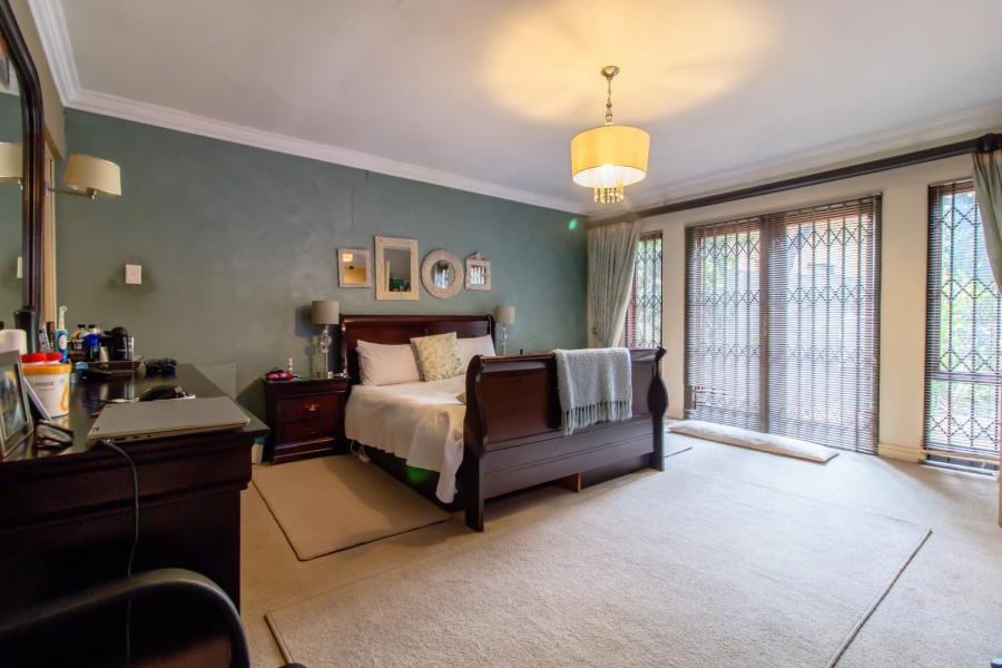 5 Bedroom Property for Sale in Glenvista Gauteng