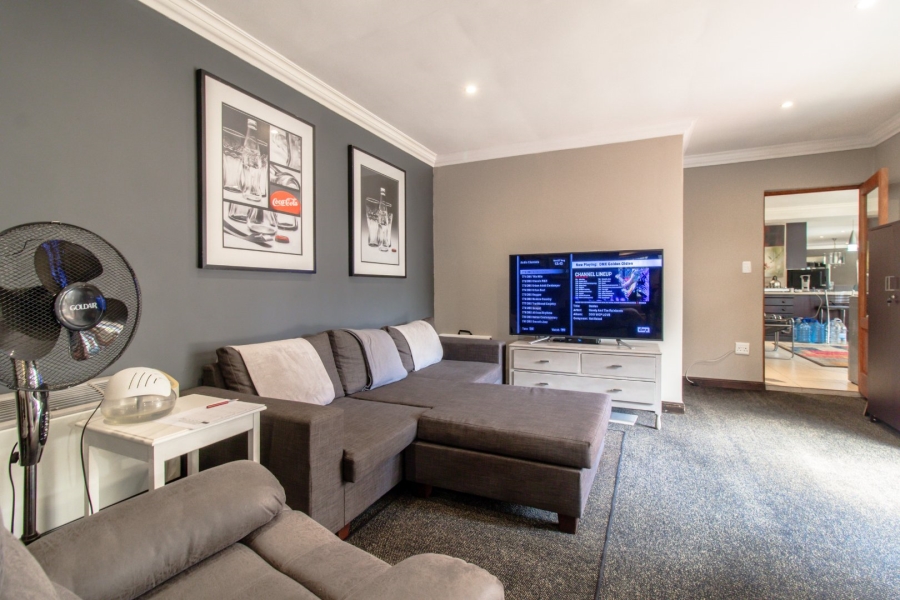 5 Bedroom Property for Sale in Glenvista Gauteng