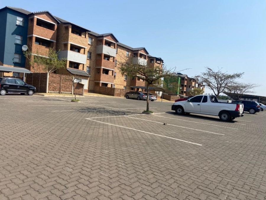 2 Bedroom Property for Sale in Heuweloord Gauteng