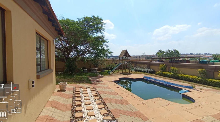 5 Bedroom Property for Sale in Sagewood Gauteng