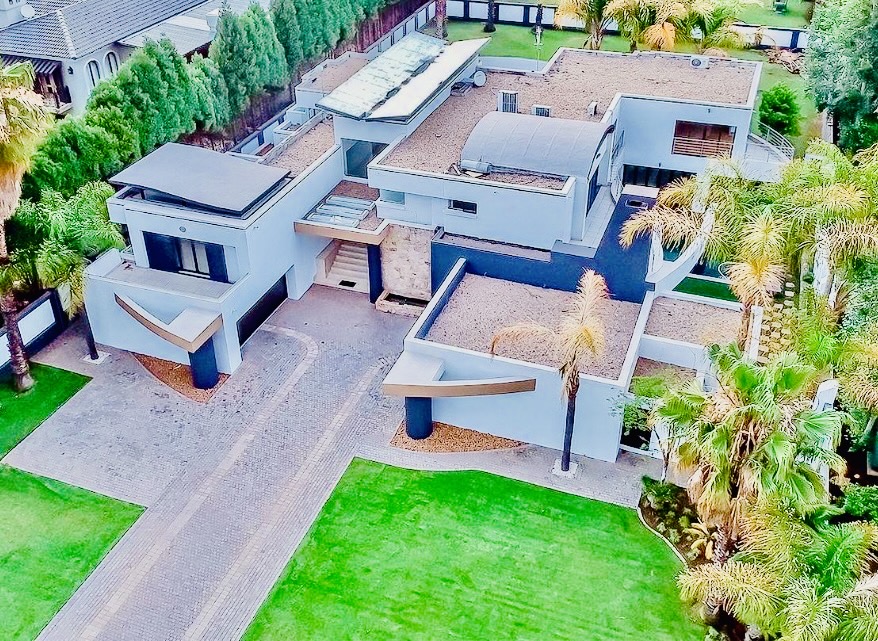 To Let 4 Bedroom Property for Rent in Silver Lakes Golf Estate Gauteng