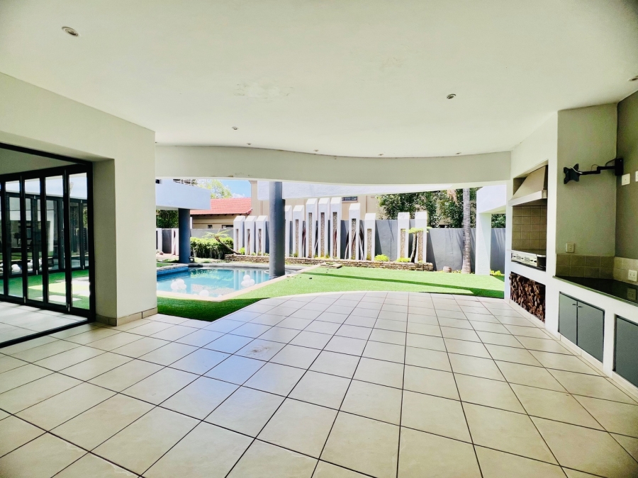 To Let 4 Bedroom Property for Rent in Silver Lakes Golf Estate Gauteng