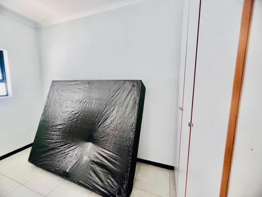 To Let 4 Bedroom Property for Rent in Silver Lakes Golf Estate Gauteng