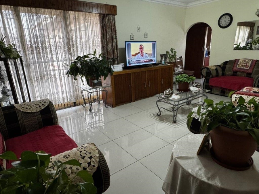 4 Bedroom Property for Sale in Birchleigh North Gauteng
