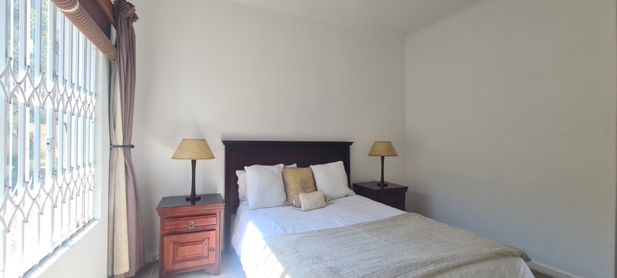 To Let 2 Bedroom Property for Rent in Hyde Park Gauteng