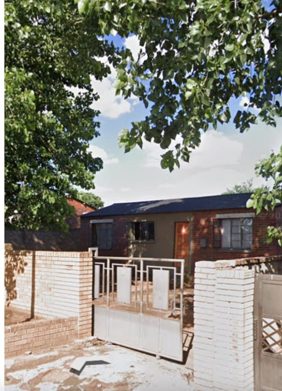2 Bedroom Property for Sale in Orlando West Gauteng