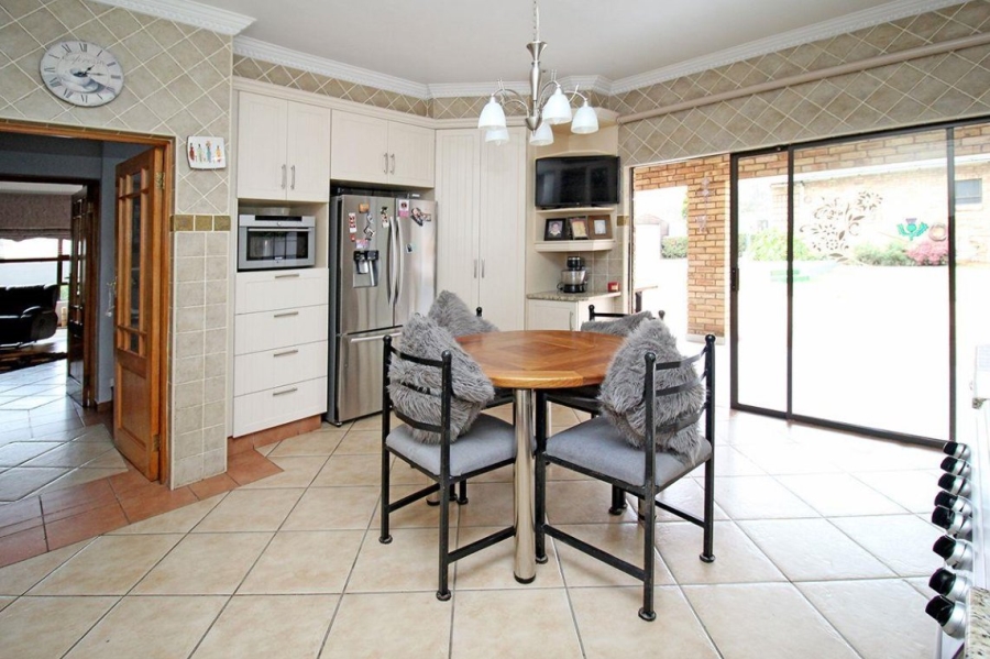 5 Bedroom Property for Sale in Thornhill Estate Gauteng
