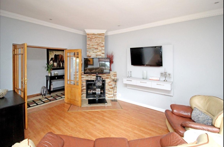 5 Bedroom Property for Sale in Thornhill Estate Gauteng