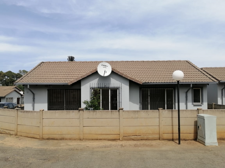 To Let 3 Bedroom Property for Rent in Naturena Gauteng