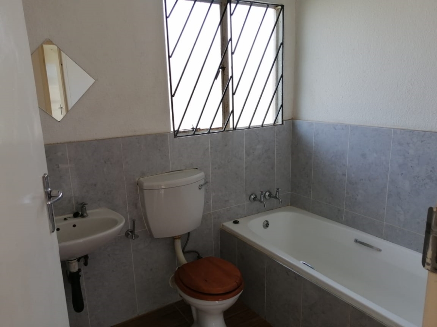 To Let 3 Bedroom Property for Rent in Naturena Gauteng