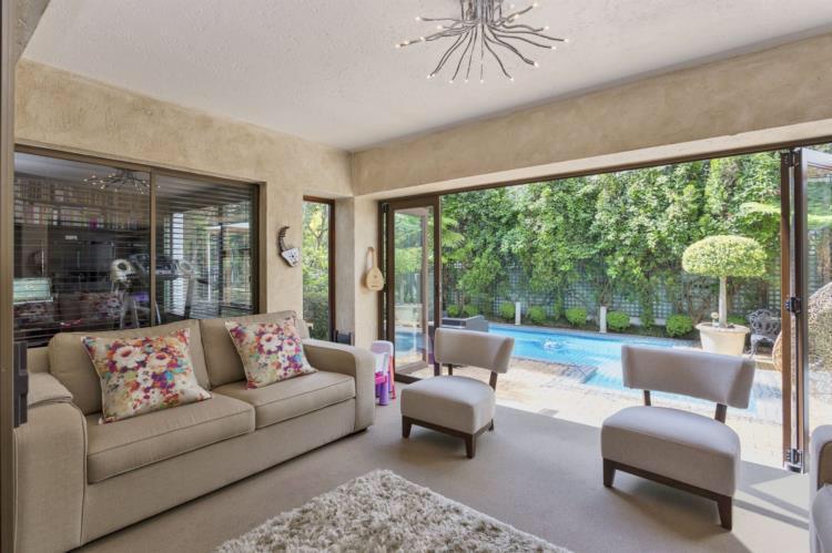 5 Bedroom Property for Sale in River Club Gauteng