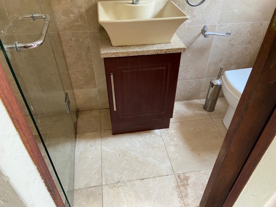 5 Bedroom Property for Sale in River Club Gauteng