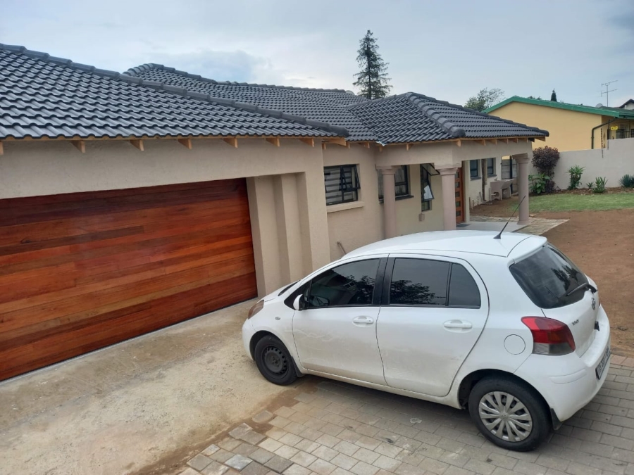 3 Bedroom Property for Sale in Birchleigh North Gauteng