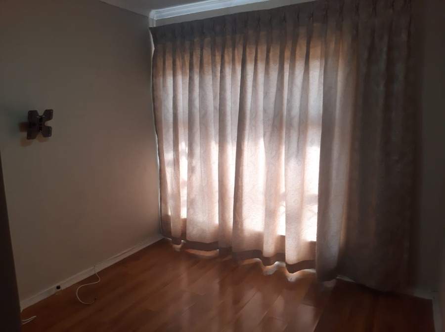 3 Bedroom Property for Sale in Birchleigh North Gauteng
