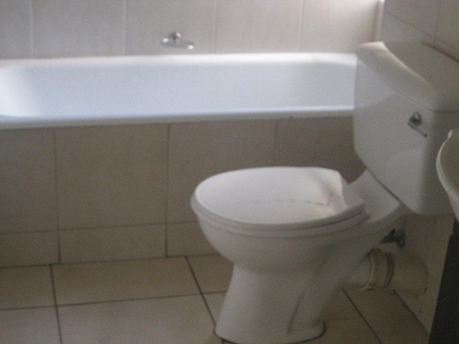 To Let 3 Bedroom Property for Rent in Riviera Gauteng