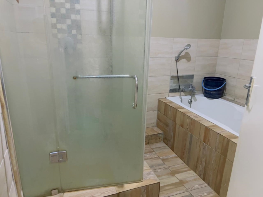 Bedroom Property for Sale in Muckleneuk Gauteng