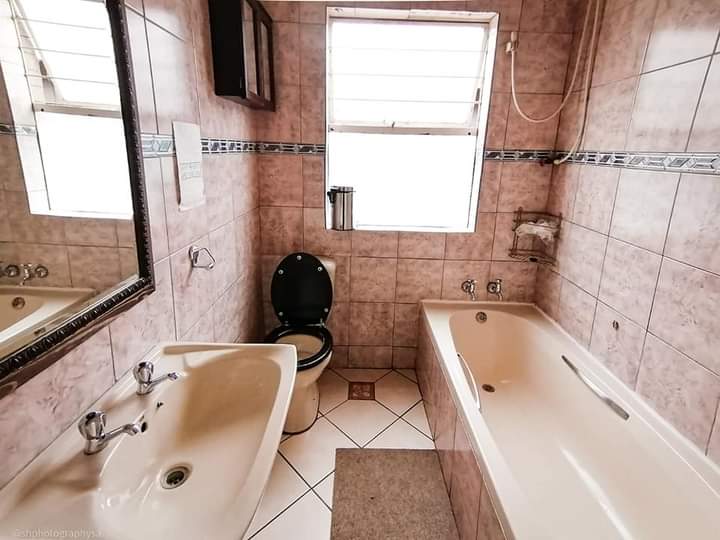 41 Bedroom Property for Sale in Lorentzville Gauteng