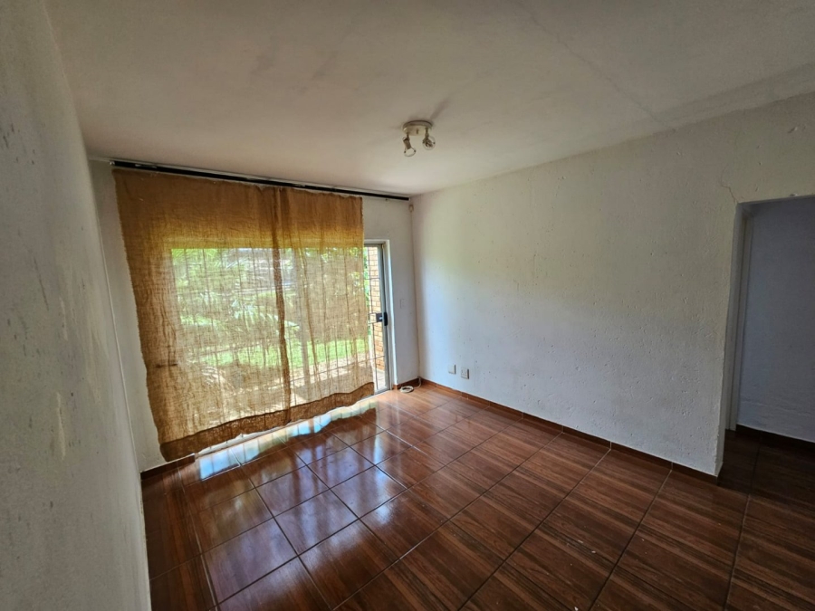 2 Bedroom Property for Sale in Heuwelsig Estate Gauteng