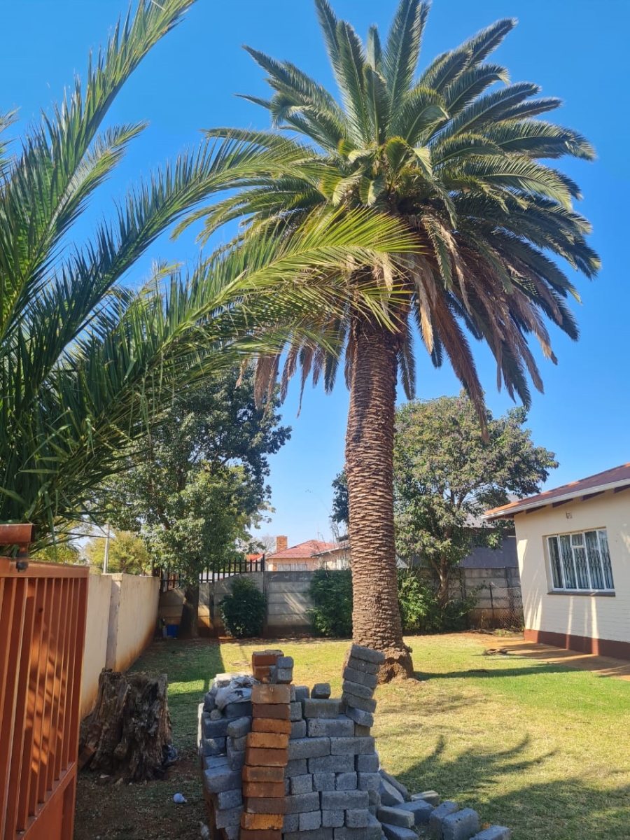 3 Bedroom Property for Sale in Westonaria Gauteng