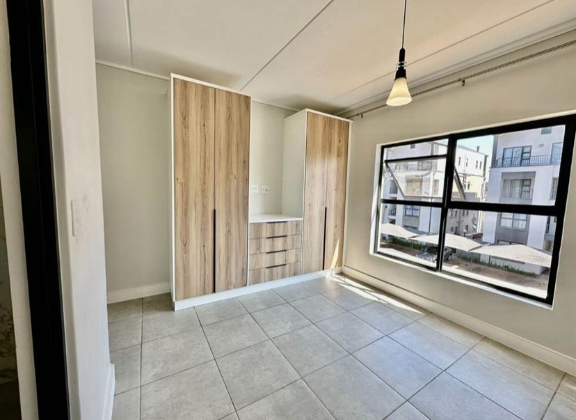 To Let 2 Bedroom Property for Rent in Waterfall Gauteng