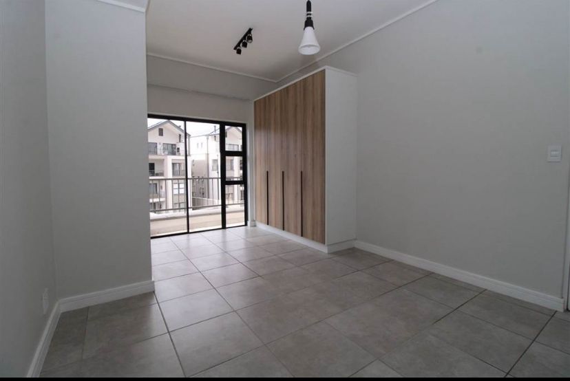 To Let 2 Bedroom Property for Rent in Waterfall Gauteng