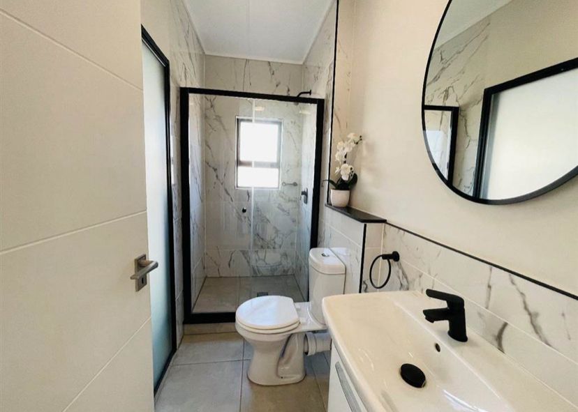 To Let 2 Bedroom Property for Rent in Waterfall Gauteng