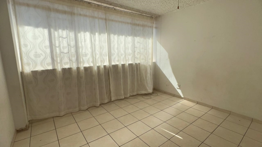  Bedroom Property for Sale in Pretoria North Gauteng
