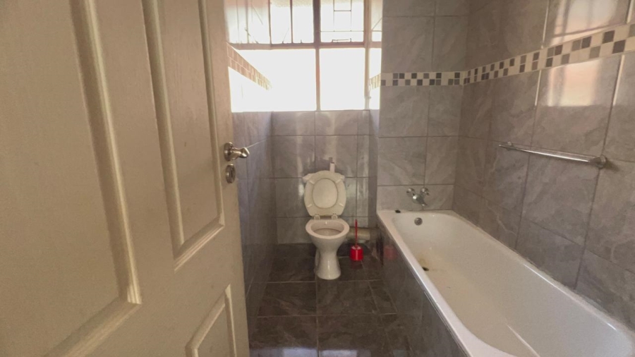  Bedroom Property for Sale in Pretoria North Gauteng