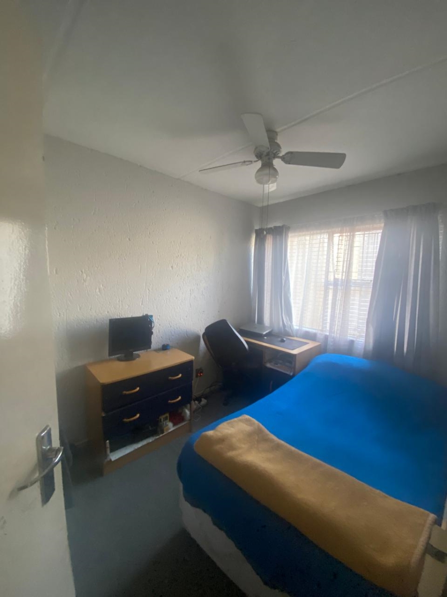 2 Bedroom Property for Sale in Vorna Valley Gauteng