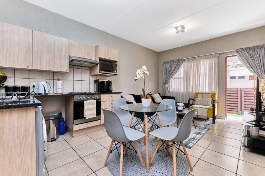 To Let 2 Bedroom Property for Rent in Ferndale Gauteng