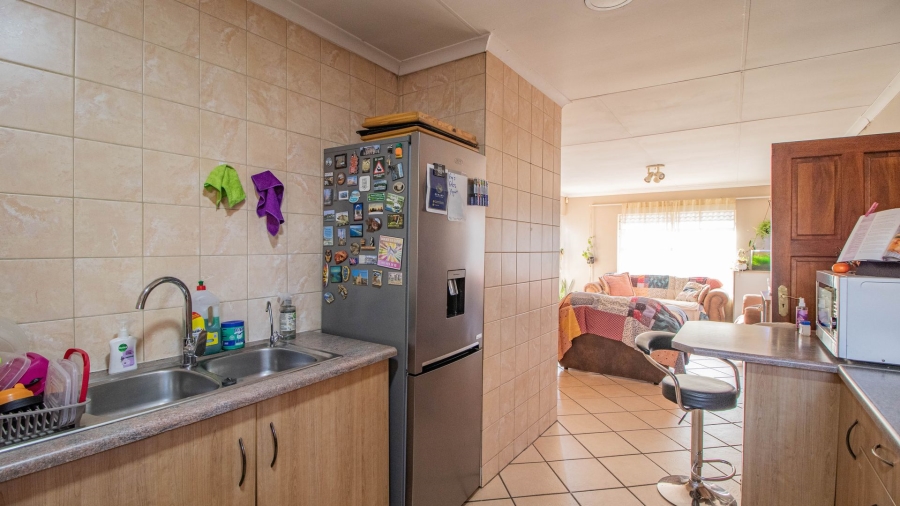2 Bedroom Property for Sale in Bonaero Park Gauteng