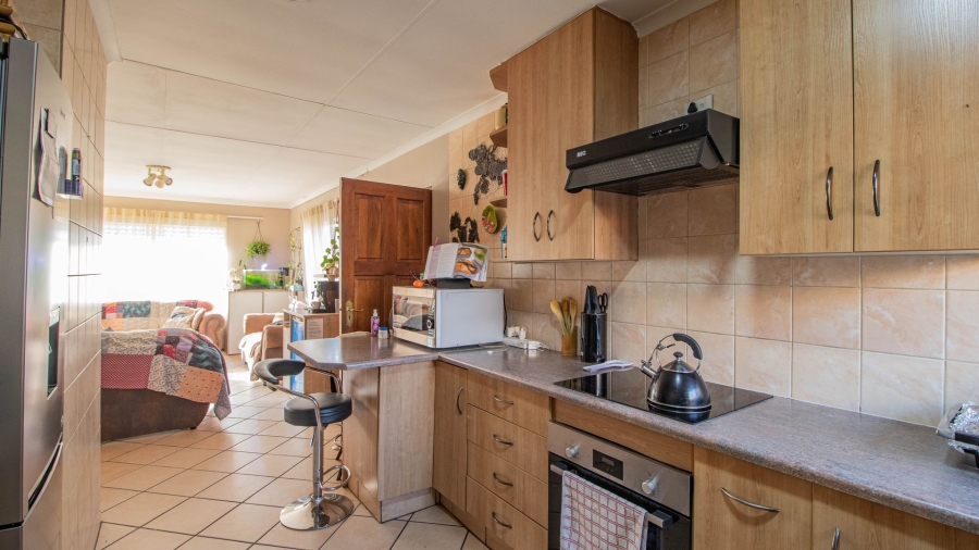 2 Bedroom Property for Sale in Bonaero Park Gauteng