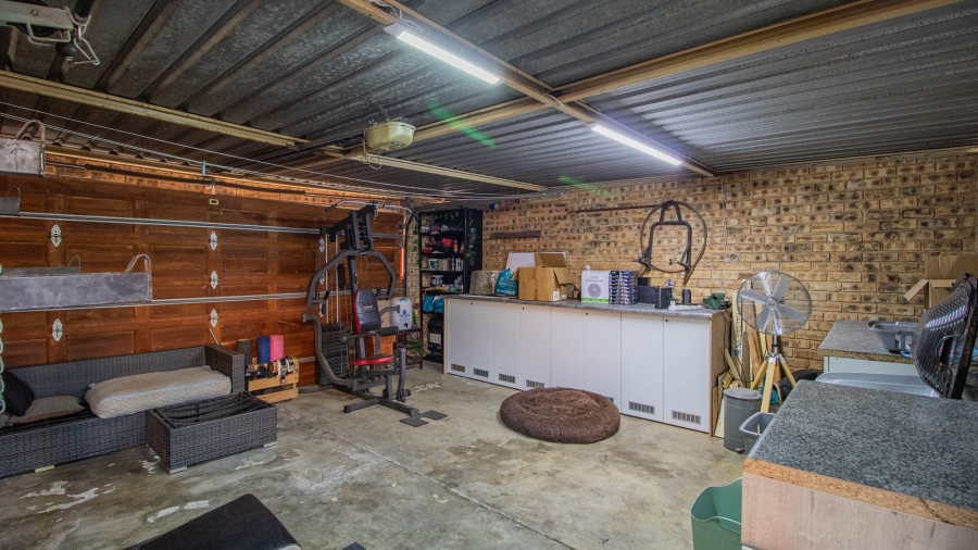 2 Bedroom Property for Sale in Bonaero Park Gauteng