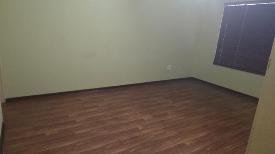 To Let 3 Bedroom Property for Rent in Bellairspark Gauteng