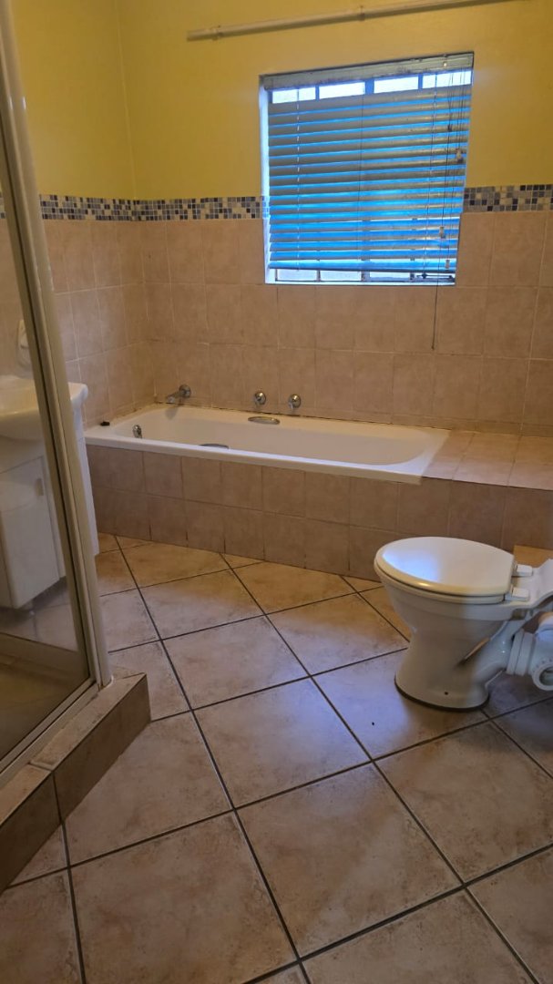 To Let 3 Bedroom Property for Rent in Bellairspark Gauteng