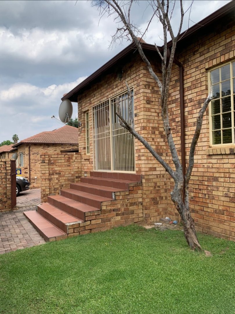 To Let 3 Bedroom Property for Rent in Bellairspark Gauteng